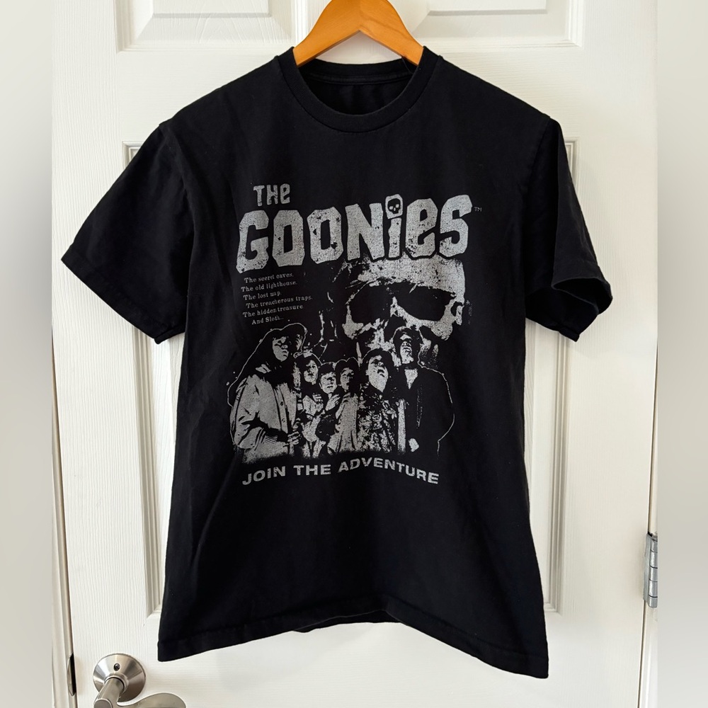 Oversized Black Goonies T-shirt